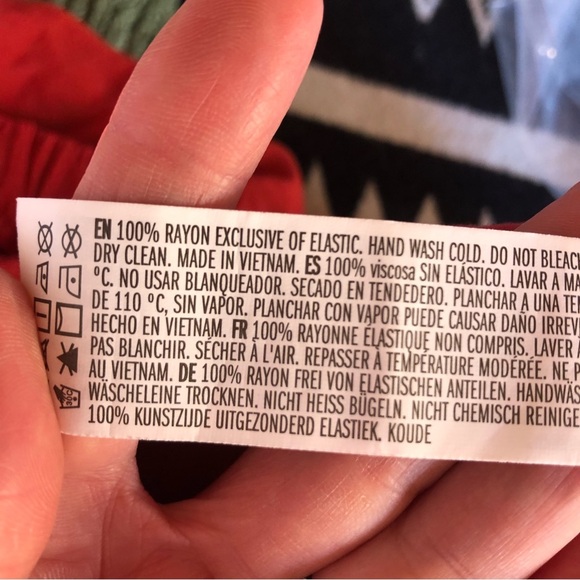 Forever 21 cropped wrap long sleeve top in red with orange undertones size L - Picture 6 of 6